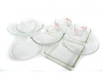 Pyrex Glass Cookware Essentials