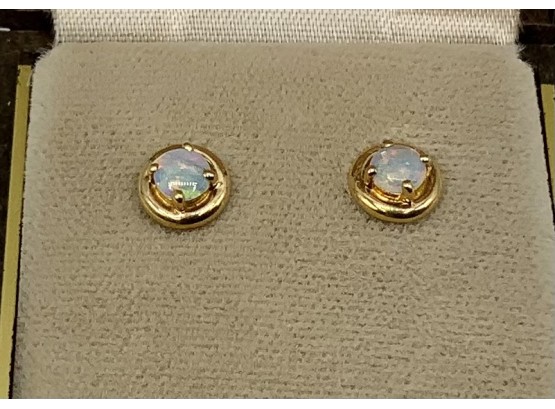 Beautiful Opal Stud Earrings 14 KT ~ New In Box ~