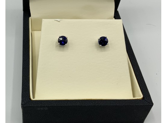 Beautiful 14KT White Gold Sapphire Stud Earrings ~ New In Box ~