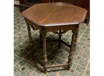 Beautiful Quality Hexagon Table With Beautiful Carved Legs
