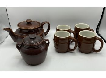 4 Hall Mugs, Bean Pot & Teapot