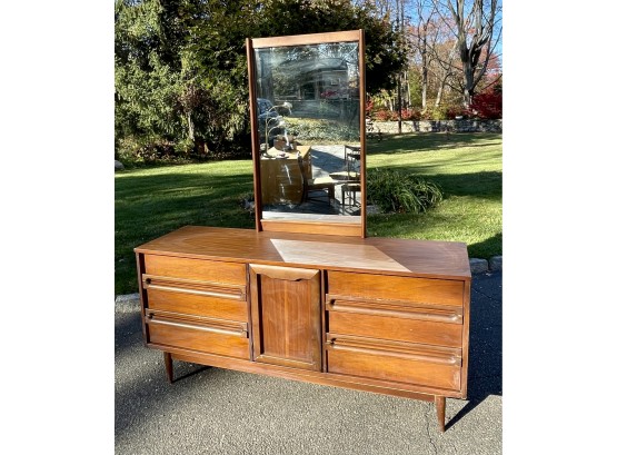 Mid Century Walnut Six Drawer Dresser With Mirror From Bassett Furniture Industries - Note Chip On Top