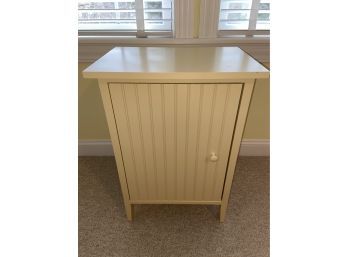 Bedside Cabinet By Maine Cottage Furniture 20x14x29'