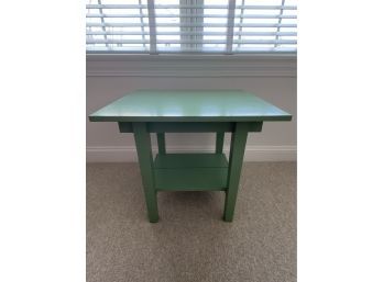 Green End Table By Maine Cottage Furniture  25x22x22'