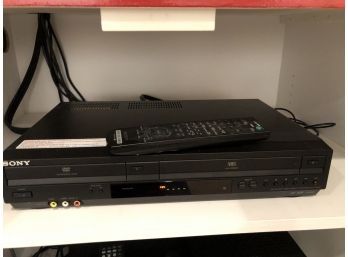 Sony Dvd Vhs Player SLV-D380P With Remote