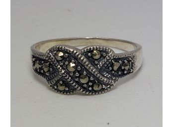 Vintage Size 8 Sterling Silver Ring With 10 Marcasite Stones