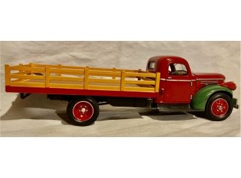 Nice Chevrolet Stake Truck 1/32 Scale