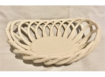 Woven White Fruit Bowl Or Bread Basket