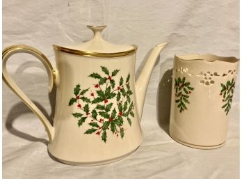 Lenox Holiday Large Christmas Tea Pot And Christmas Vase With Reticulated Edge