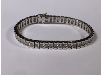 Beautiful Sterling Silver / 925 & Cubic Zirconia Tennis Bracelet - VERY Expensive Look - Very Pretty !
