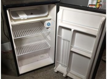Great Mini Refrigerator / Freezer By DANBY - Black - Hard To Find This Size With Freezer Section WORKS FINE !