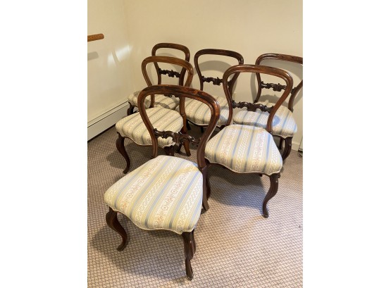 A Fantastic Set Of Six Carved Rosewood Victorian  Dining Chairs 18'x17'x32