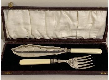 An Antique  Cake Server  Set With Case