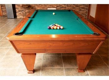 Stunning Pool Table With Rack Of Cues ***See Description***