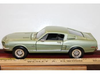 Ford Mustang Shelby 1/18 Scale Diecast Car