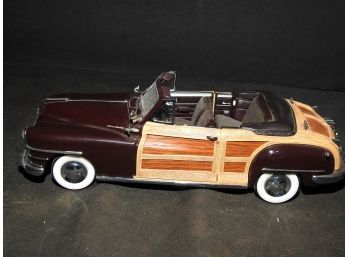 1/24 Danbury Mint 1948 Chrysler Town And Country Conv Woodie Diecast Car