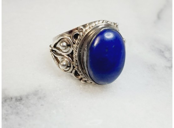 Vintage Sterling Silver Lapis Stone Ring
