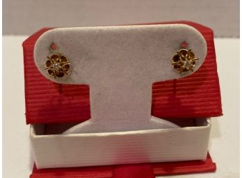 Diamond Stud Pierced Earrings 14K Gold Setting