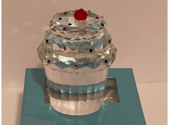 Vintage SD Crystal Cupcake Paperweight (NIB)