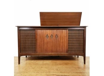 C 1960 Mid Century Tube Amp Working Stereo Console