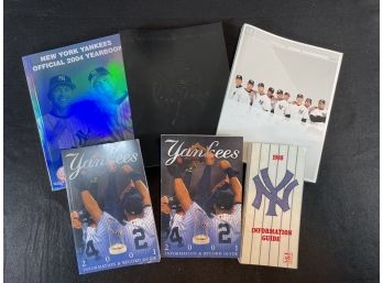 NY Yankees Yearbook Lot