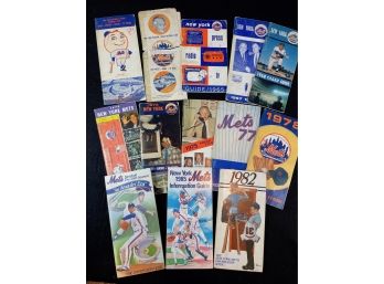 Lot Of Vintage Mets Info Guides