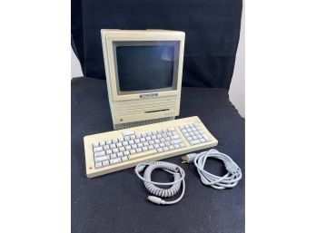 Vintage Apple Macintosh SE Computer