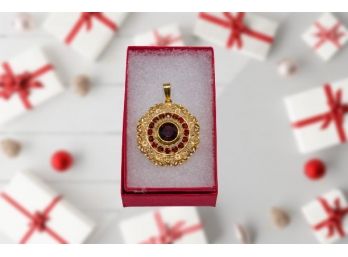 18k Yellow Gold And Garnet Pendant With Appraisal - Retail $1,300