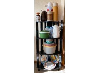 Shelf Lot Of Vintage Plastics And Melamine Dish And Kitchenware