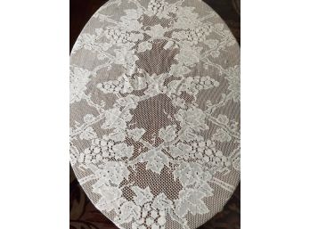 Vintage Oval Lace Tablecloth With Scalloped Edge