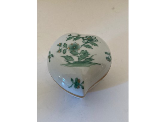Vintage Green Herend Hungary Apponyi Chinese Bouquet Lidded Heart-Shaped Trinket Box