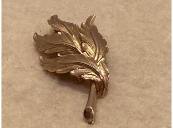 Vintage Gold Tone Leaf Pin Signed Kramer