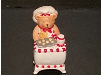 Avon Mama Bear And Stove Salt And Pepper Shakers