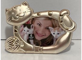Gold Tone Kitty Cat Picture Frame