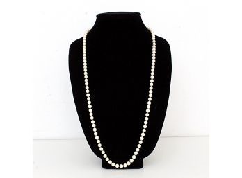 Single Strand Pearl Necklace With 14K Yellow Gold Clasp