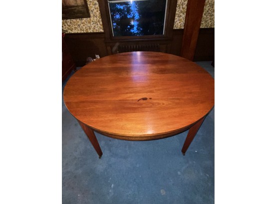 JK Rishel Furniture Co Round To Oval With Leaves Wood Dinning Table