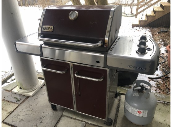 Weber Genesis Grill Two Tanks Very Solid Needs A Cleaning Nice Grill