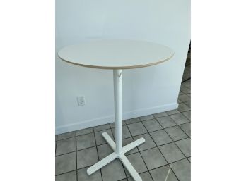 White Wood Pedestal Table