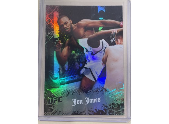 2010 Topps UFC Light Heavyweight Jon Jones Refractor Card #16