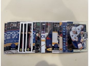 Brett Hull Hockey Card Lot      20 Card Lot