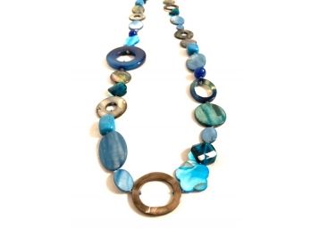 Gorgeous Turquoise And Mother Of Pearl Necklace