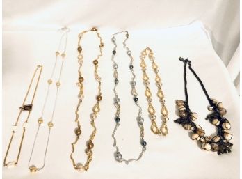 Retail Liquidation - Five Ladies Necklaces