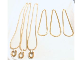 Retailer Liquidation - Six Gold Tone Necklaces