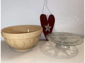 Be Still My Heart! Heart Glass Cake Stand Williams Sonoma Yellow Heart Bowl
