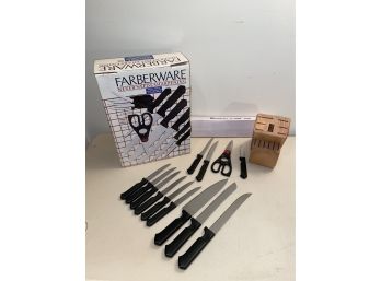 Farberware 14 Piece Knife And Steak Set In Counter Block New In Box