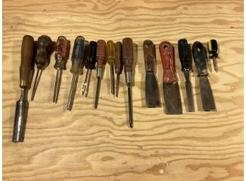 Small Group  Lot Screw Drivers And Scrappers