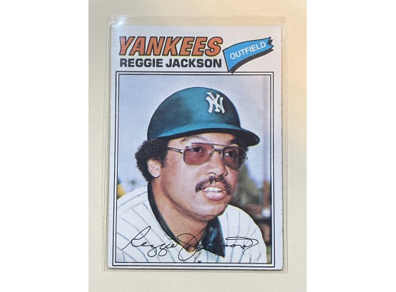 1977 Topps Reggie Jackson Card #10