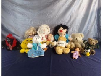 Mixed Lot Of Plush Toys And Dolls