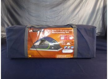 9 Ft X 7 Ft Backpacking Tent (New)