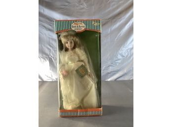 Hearts & Harvest Memories Porcelain Doll In White Dress With Original Box